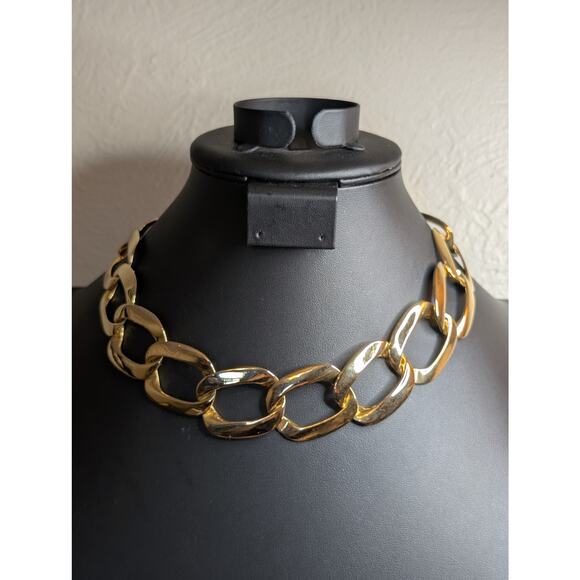 Vintage 1960s High Polished Gold Tone Flat Fit Chunky Chain Link Necklace - Picture 1 of 4